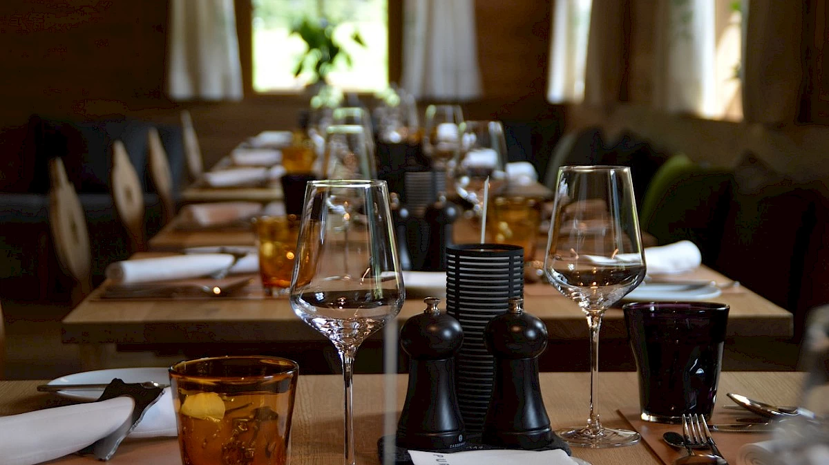 Luxury Taste: Top 10 Iconic Restaurants in Dubai