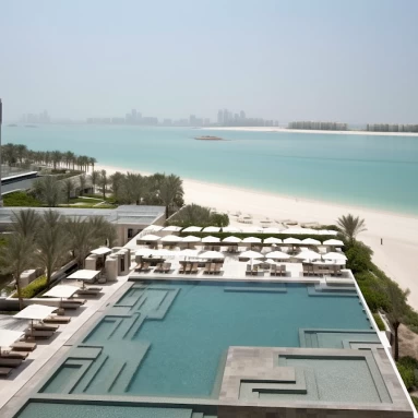 Abu Dhabi Hotels: 10 Treasures for the Perfect UAE Vacation