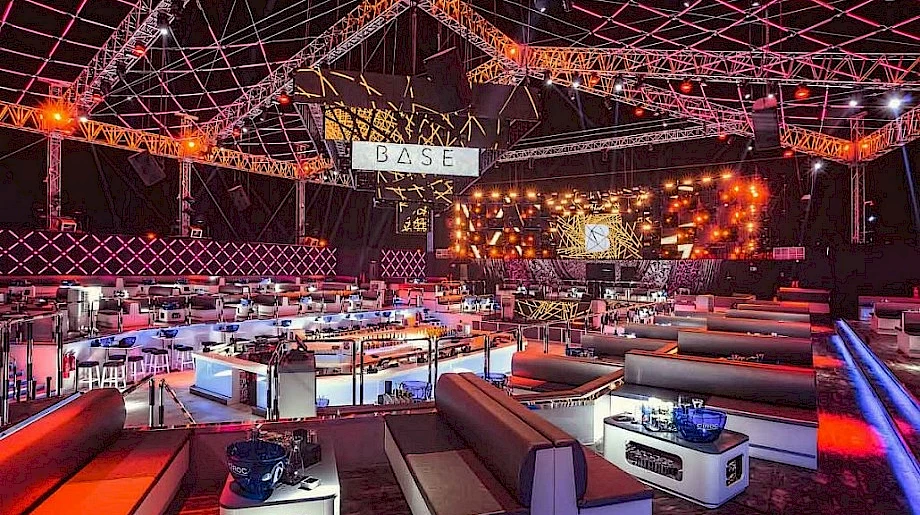 5. Base Dubai