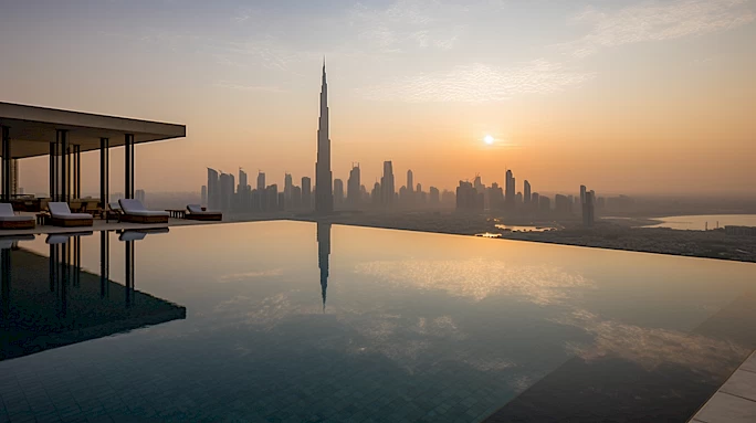 A Dive Into Luxury: Top 10 Infinity Pools in Dubai