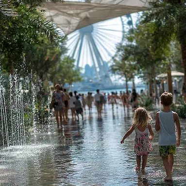 Детский аквапарк Splash Pad на пляже JBR: брызги, горки, цены