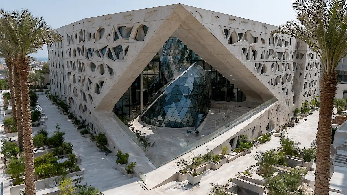 The Green Planet Tropical Rainforest in Dubai: Tickets, Animals, Experiences