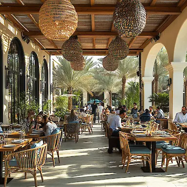 Aprons & Hammers Restaurant: A Popular Spot for Seafood Lovers in Dubai