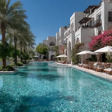 Dubai's Best Beach Hotels and Resorts: A Coastal Overview