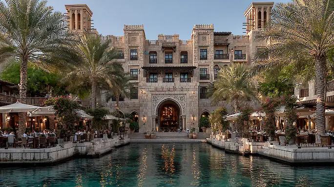 Jumeirah Al Qasr Hotel in Madinat Jumeirah: Review and Photos